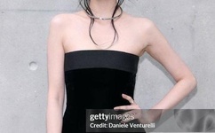 腿张大点就不疼了播放